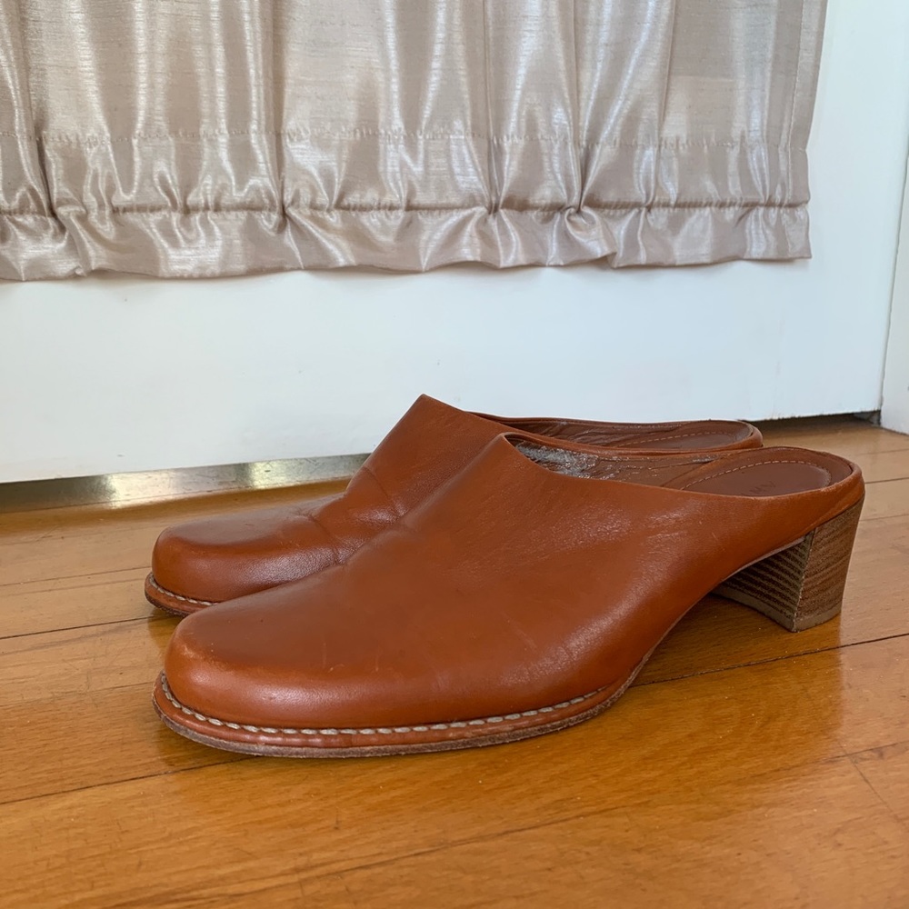 Vintage 90’s Antonio Melani Leather Mule Clogs